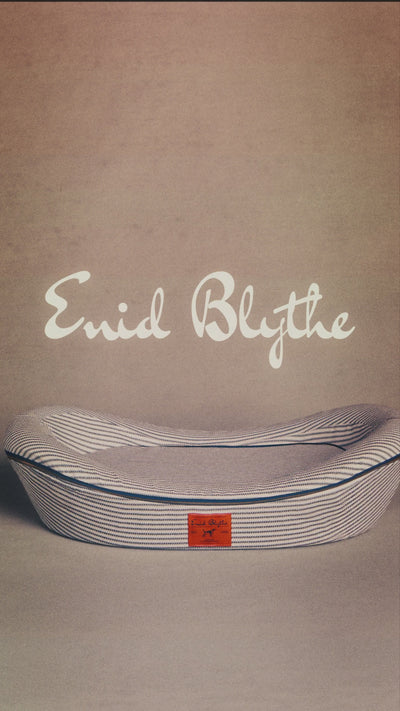 How to put your dog bed cover on video